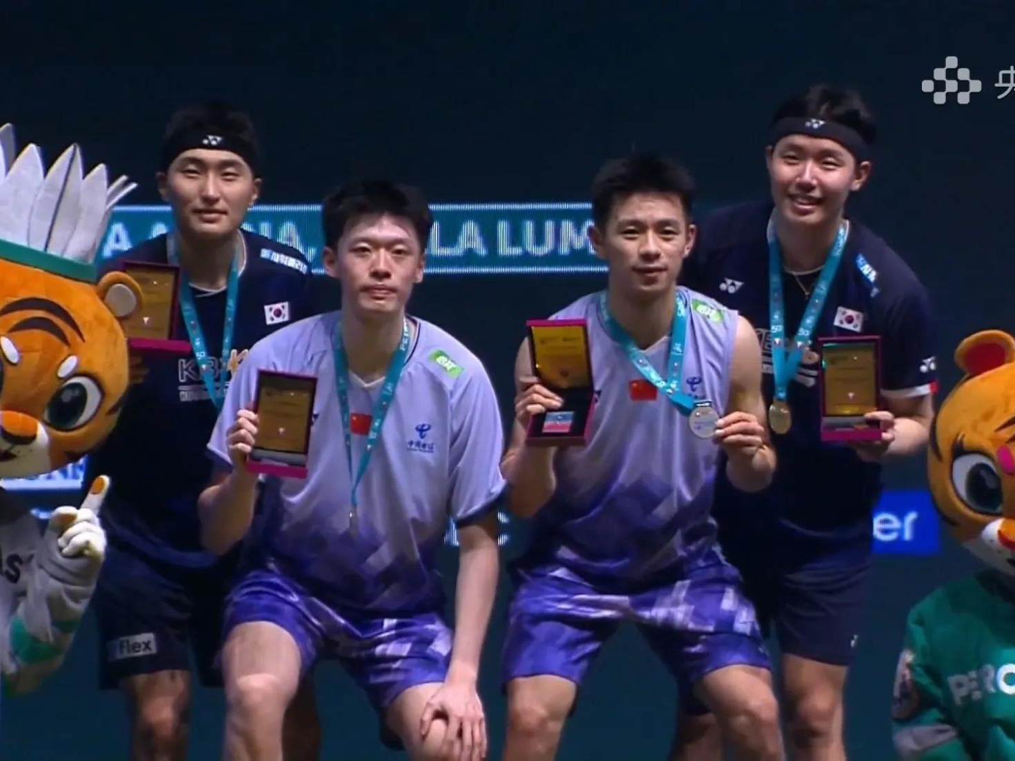 马来西亚羽毛球队逆转泰国羽毛球队,马琳制霸全场的简单介绍 马来西亚羽毛球队逆转泰国羽毛球队,马琳制霸全场的简单介绍