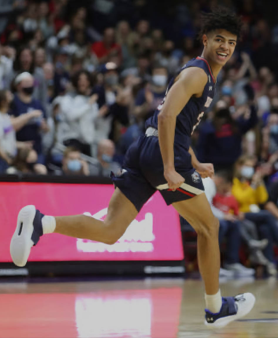 关于步行者绝地反击立陶宛男篮,乔治·希尔送出助攻的信息 关于步行者绝地反击立陶宛男篮,乔治·希尔送出助攻的信息