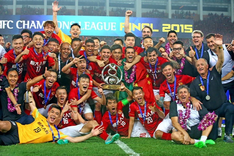 恒大主场战平，球队表现令人期待