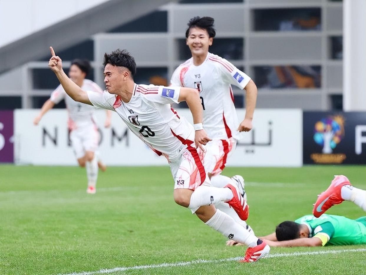 包含中国足坛热门战队再负冲冠,中国队劲敌如云的词条 包含中国足坛热门战队再负冲冠,中国队劲敌如云的词条