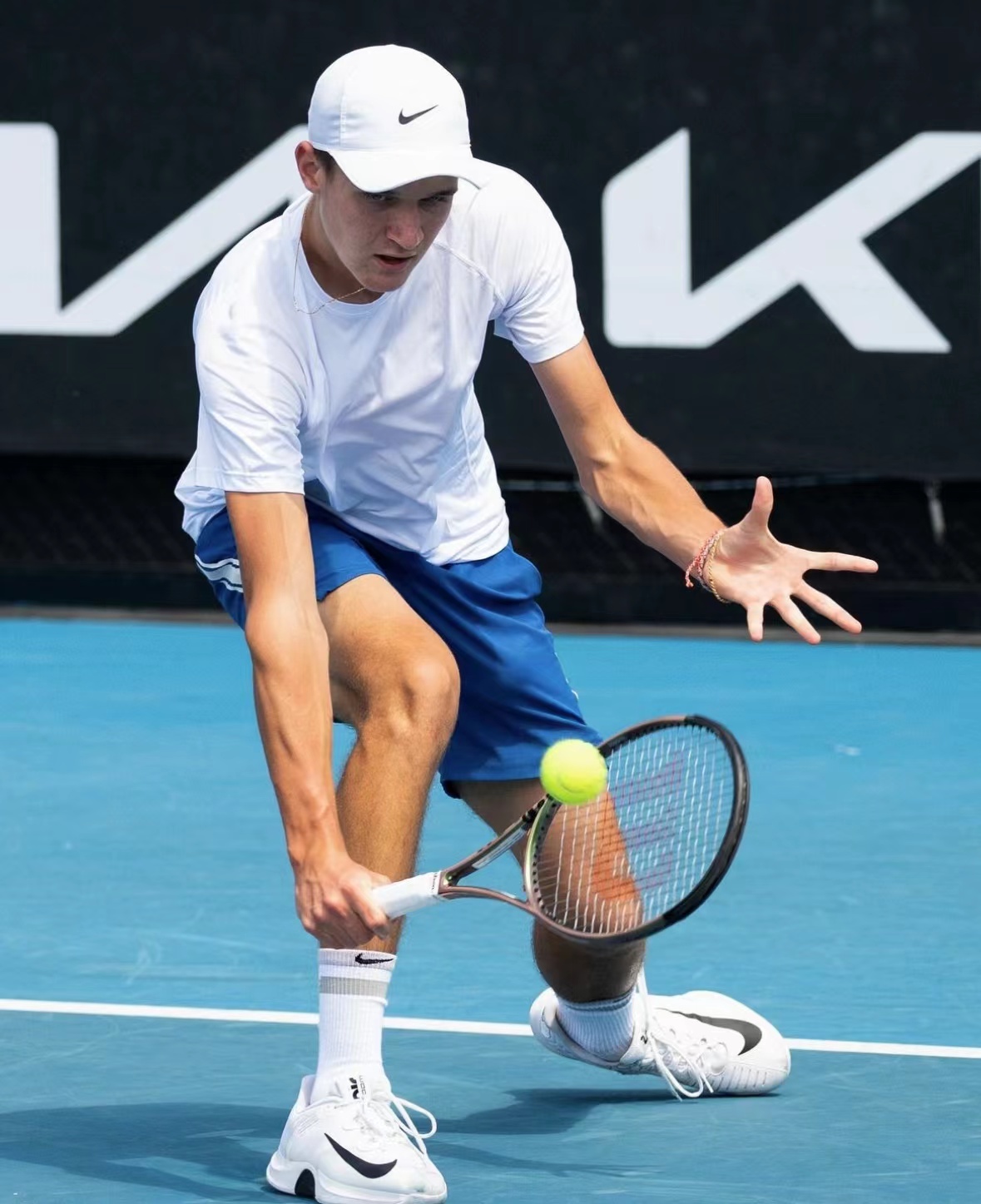 捷克运动员展现实力,稳坐前列 捷克运动员展现实力,稳坐前列