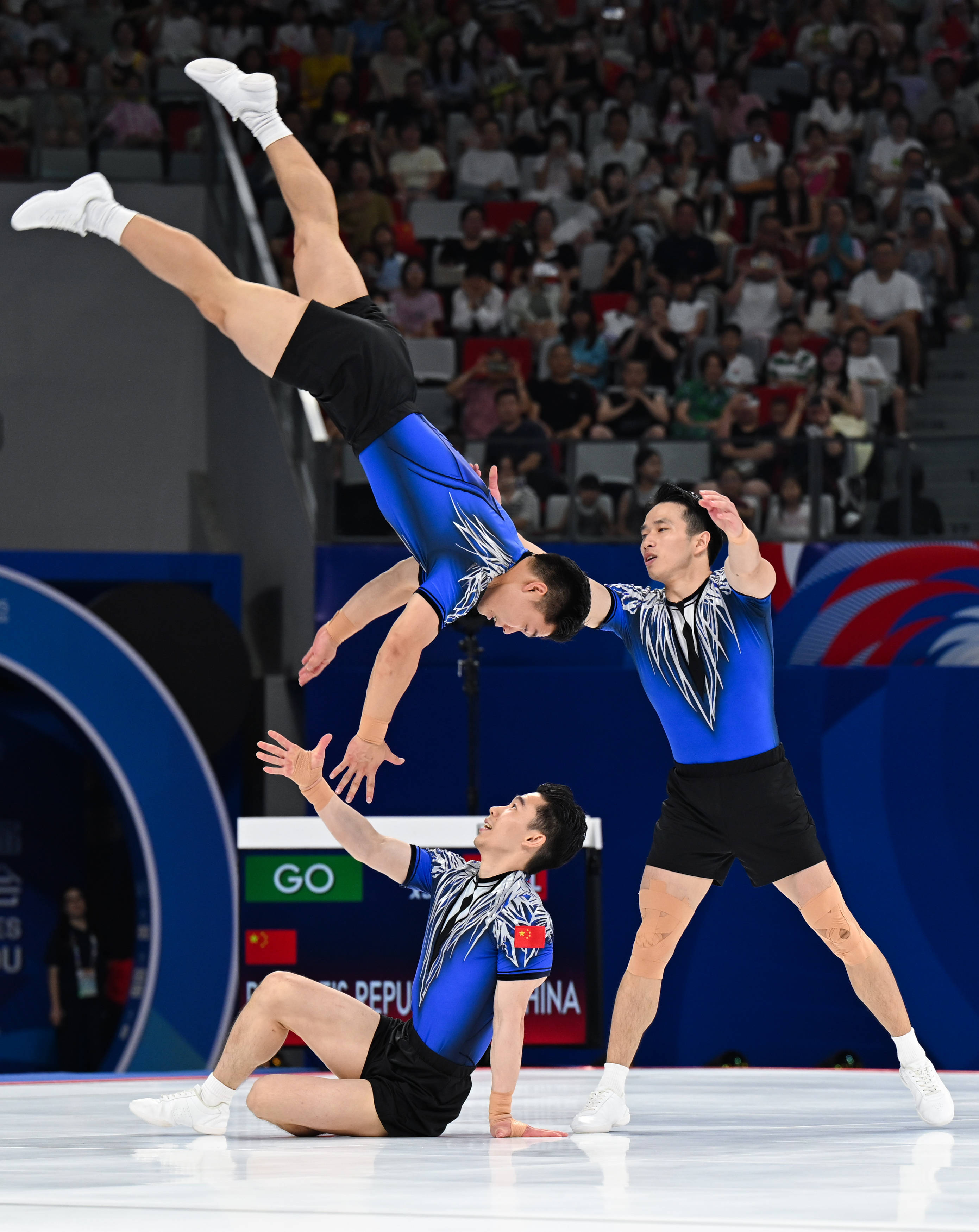 体操团体赛夺冠,中国队合作无间!的简单介绍 体操团体赛夺冠,中国队合作无间!的简单介绍