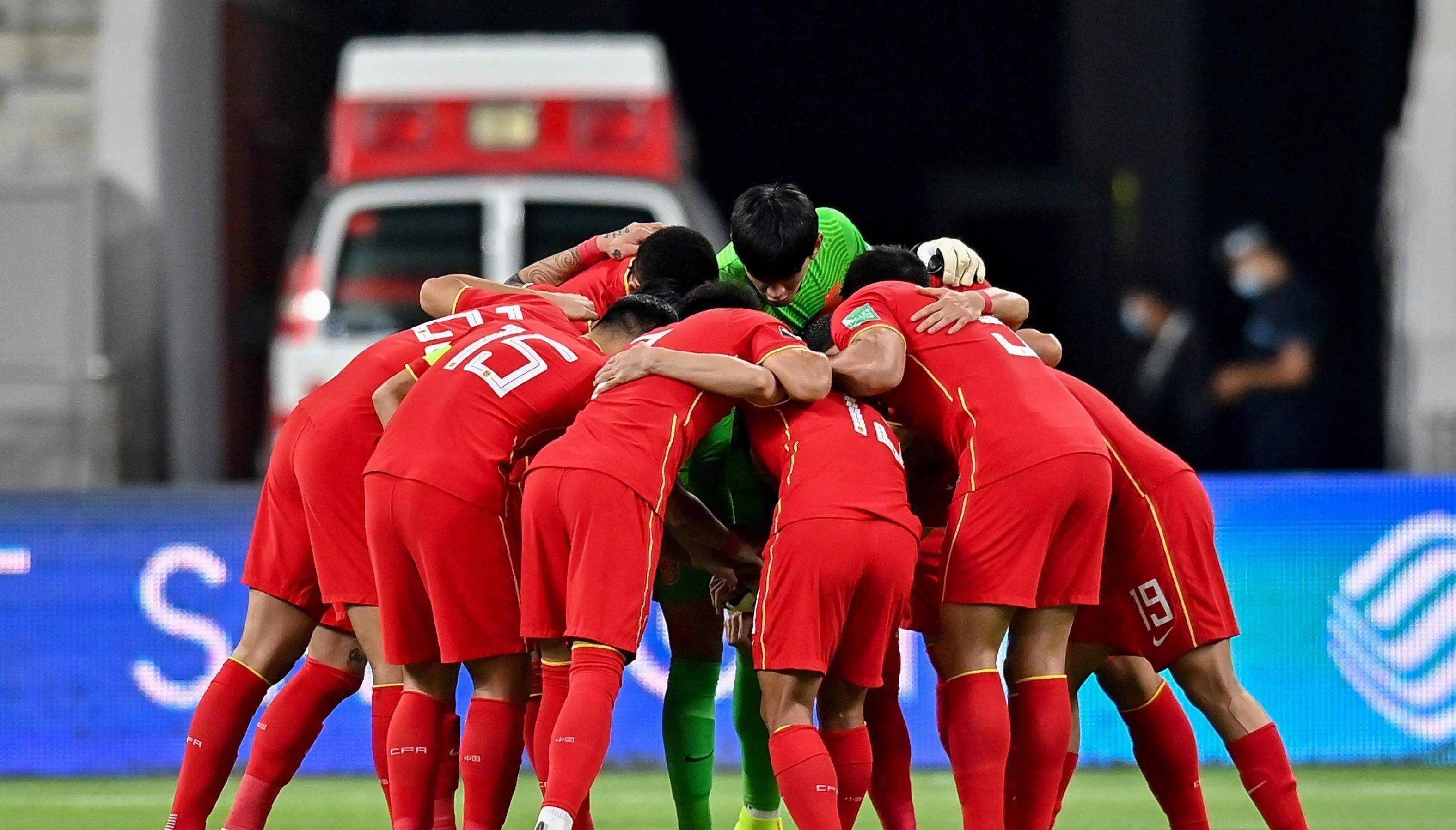 开云体育APP下载-球队遭遇伤病潮，备战冠军争夺陷入困境