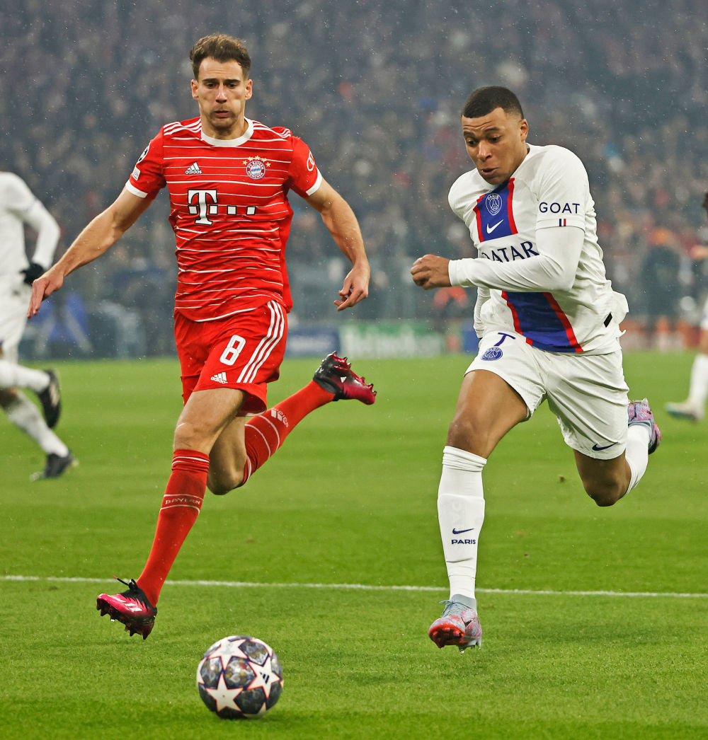 关于顺风顺水，拜仁慕尼黑轻松晋级淘汰赛的信息