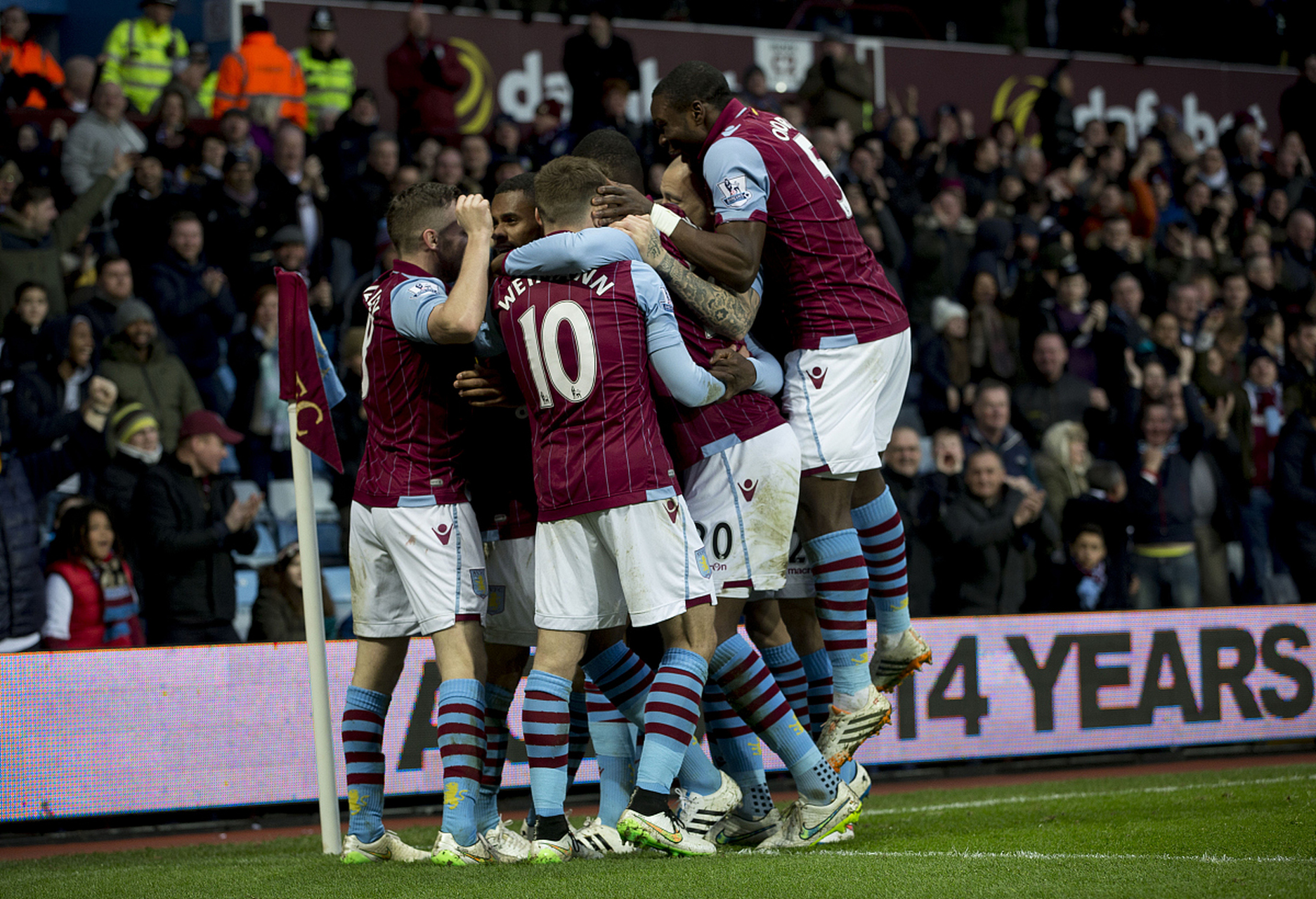 哈德斯菲vs.阿斯顿维拉,降级压力不减的简单介绍 哈德斯菲vs.阿斯顿维拉,降级压力不减的简单介绍