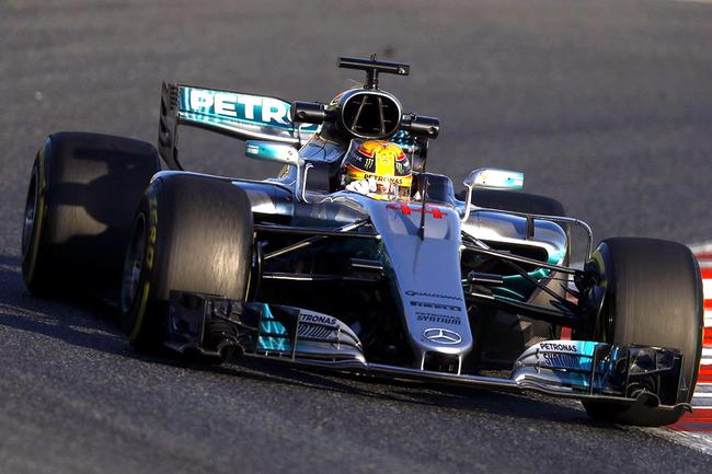 红牛二队完胜阿斯顿马丁，汉密尔顿扛起全队的简单介绍