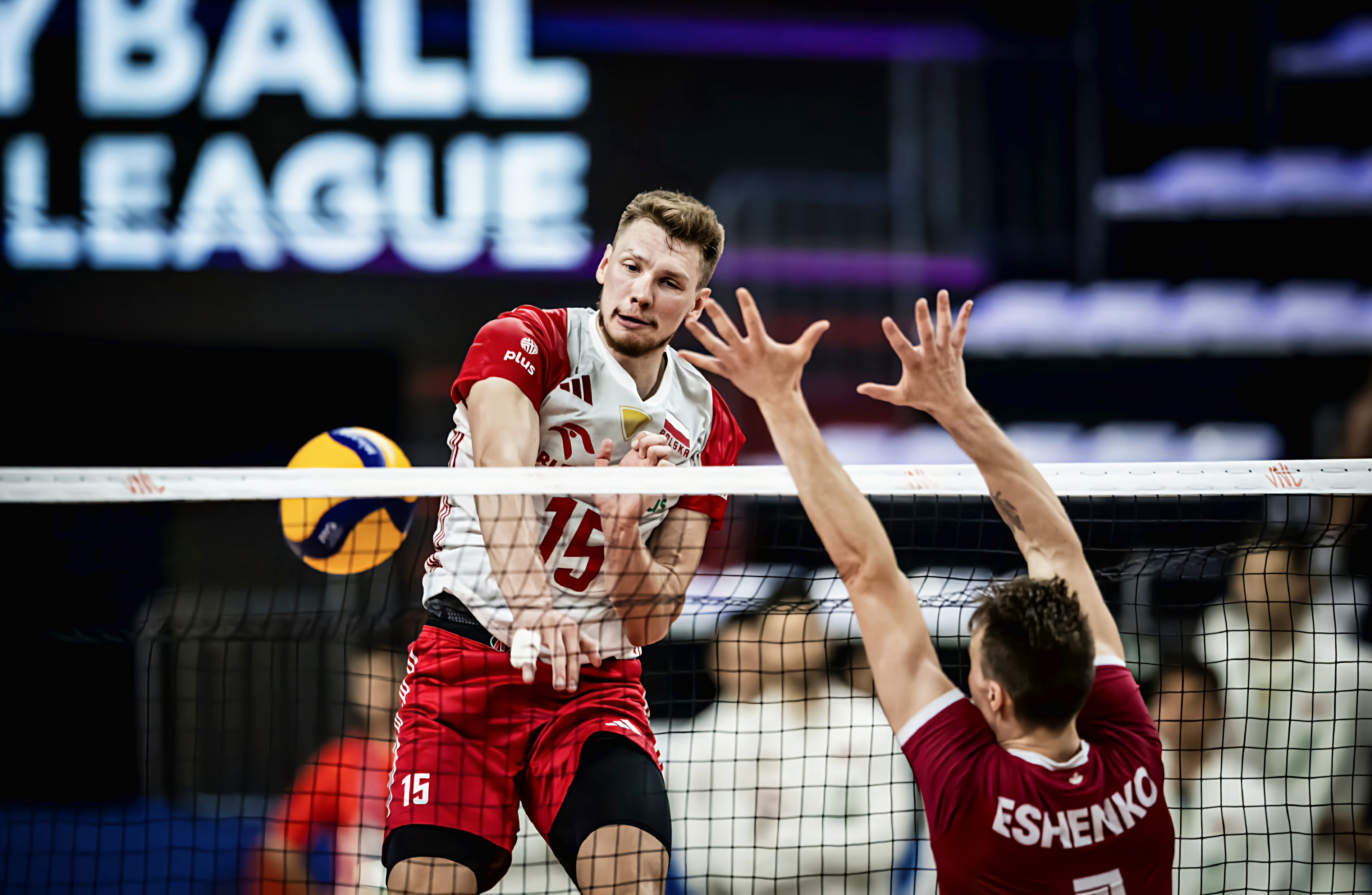 开云体育平台APP-德国队绝杀波兰队，奥恰洛夫带队取胜