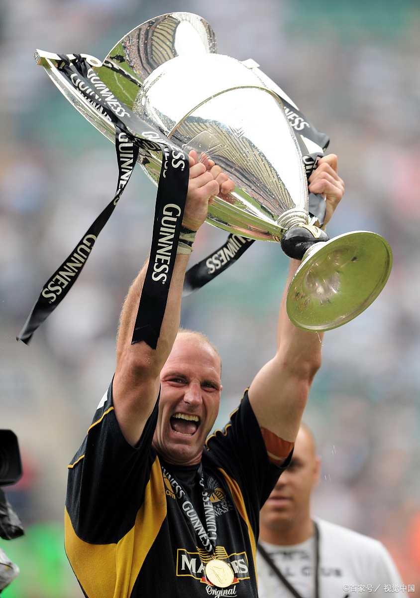 包含阿尔及尔射手破门，帮助摩纳哥在法国甲级联赛中取得重要胜利的词条